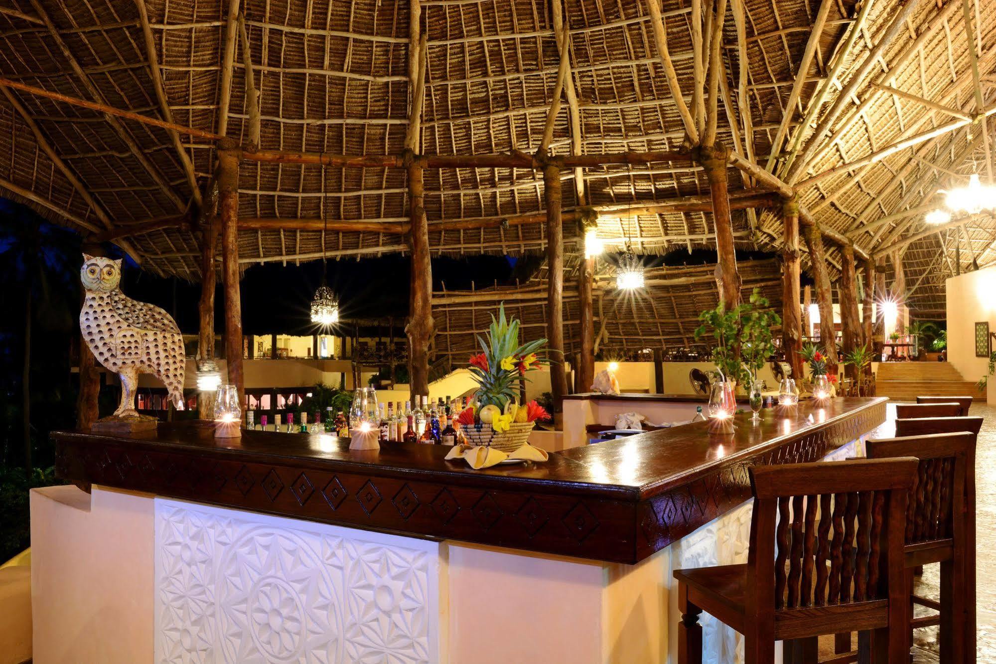Ocean Paradise Resort & Spa Pwani Mchangani Exterior foto