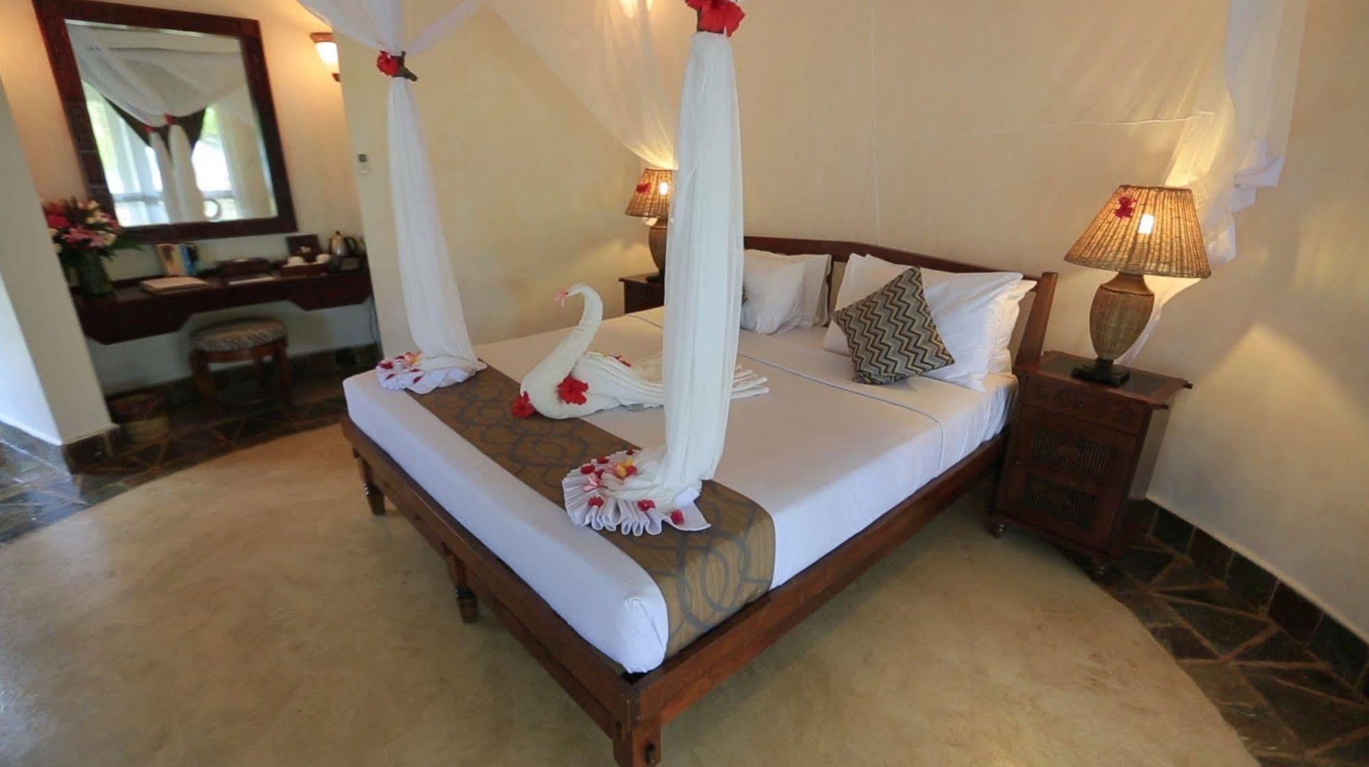 Ocean Paradise Resort & Spa Pwani Mchangani Exterior foto